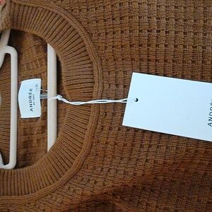 Andree by Unit plus Size sweaters